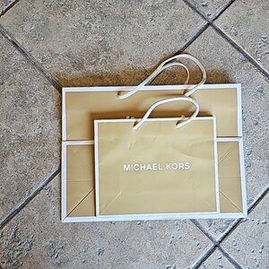 2 20$ Michael Kors gift shopping bags
